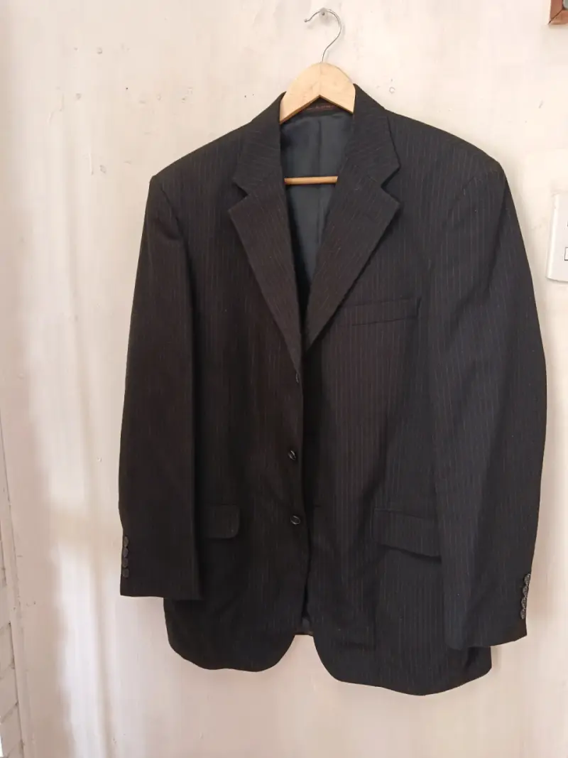 Blazer de hombre negro a rayas - 2