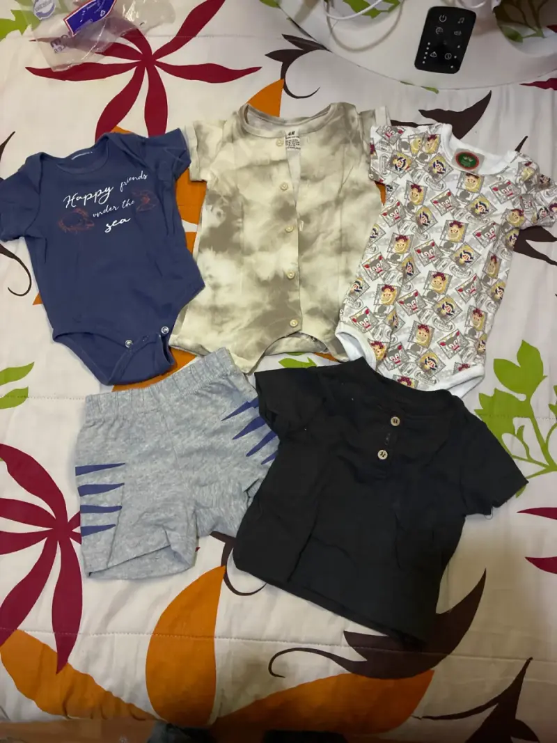 Conjunto de ropa para bebé