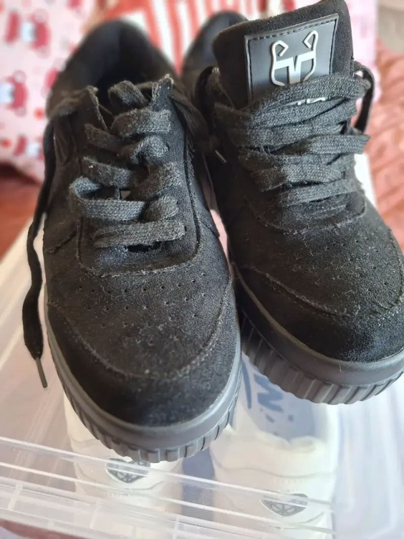 Vendo zapatillas mujer 38 y zapatillas de niña n28 - 4
