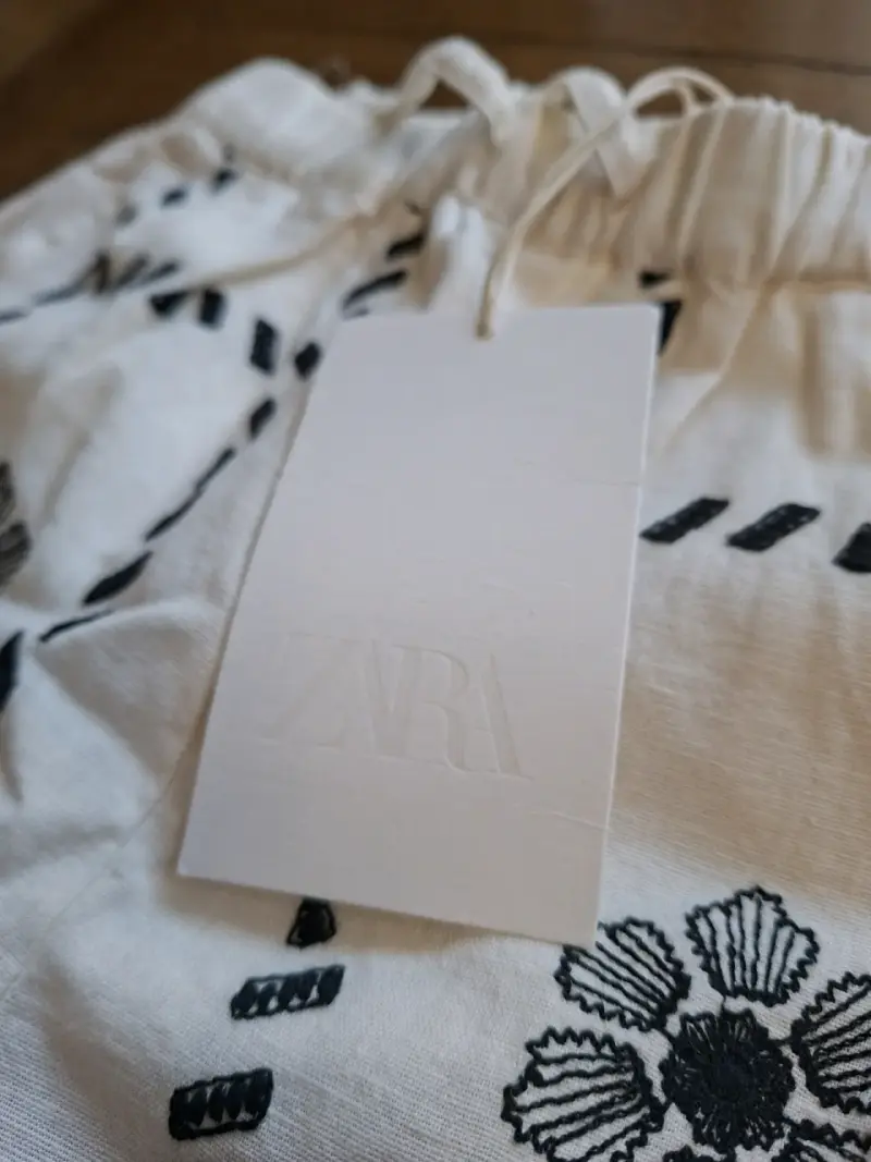 Pantalón de lino con bordado negro Zara Kids niña - 3