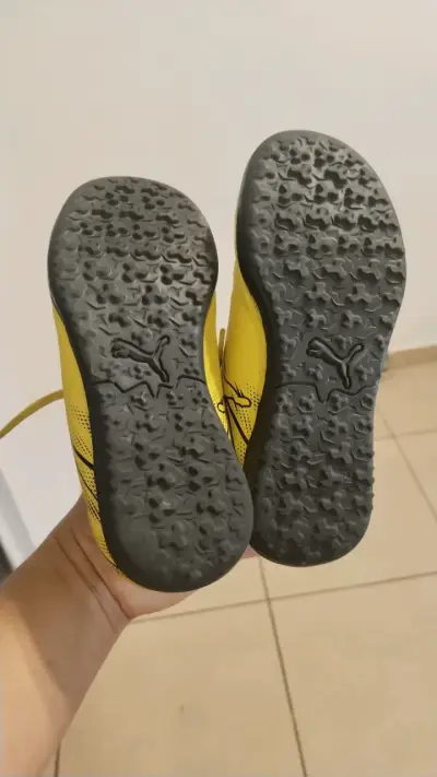 Zapatillas de baby fútbol amarillas Puma - miniatura 4