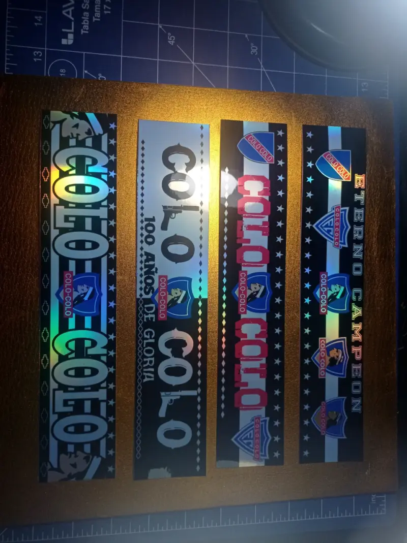 Set de adhesivos Colo Colo brillantes - 3