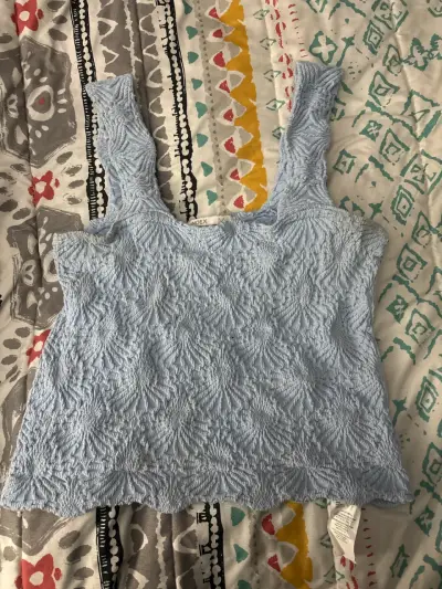 Top celeste de encaje - miniatura 1