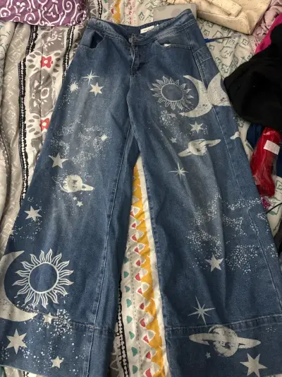 Jeans anchos con estampado espacial - miniatura 1