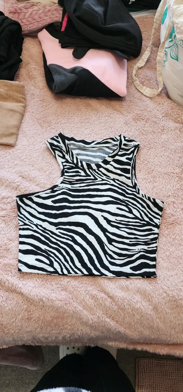 Crop top animal print
