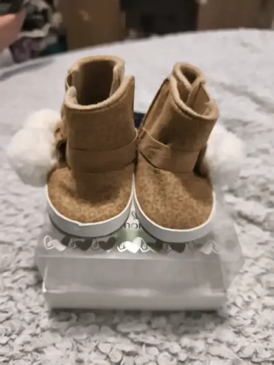 Zapatos de bebé color beige - miniatura 2