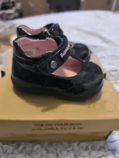 Zapatos negros para niña - miniatura 3