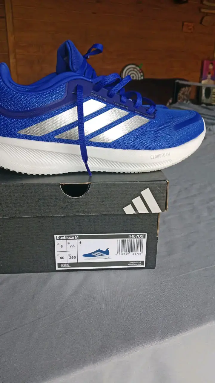 Zapatillas deportivas azules - 1