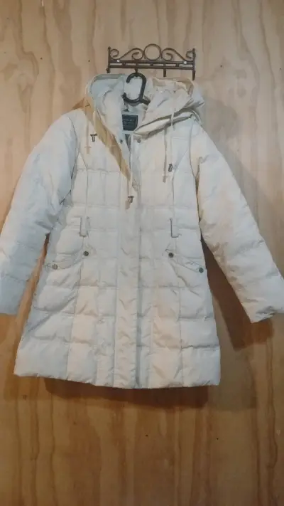 Parka beige con capucha - miniatura 1
