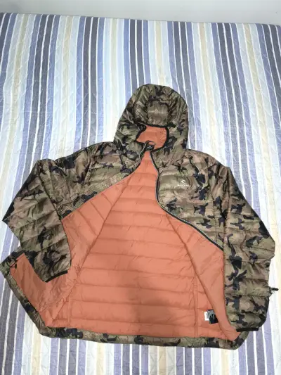 ❄️🟢Chaqueta RIP CURL Camuflada 🟢( Excelente Estado) - miniatura 4