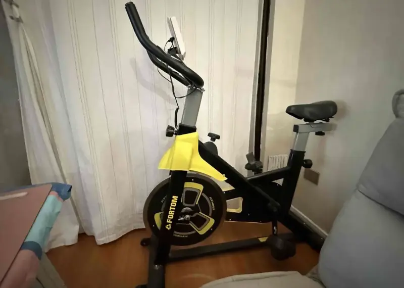 Bicicleta estática Forton amarilla - 2