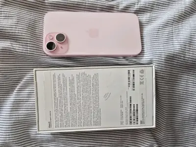 Iphone 15 Rosado 128 GB - miniatura 4