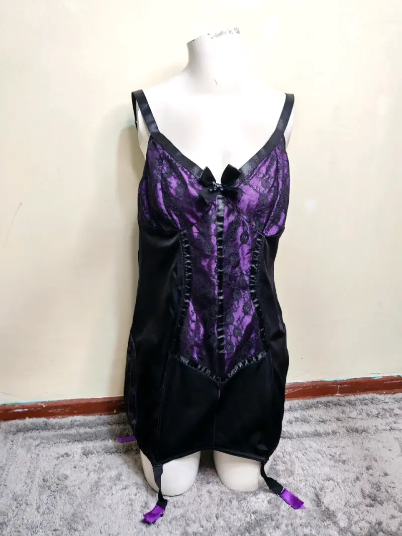 Baby doll encaje negro y morado - 1