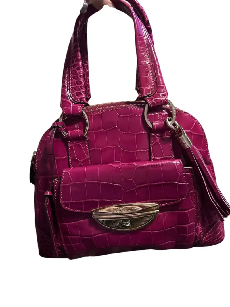 Cartera rosa texturizada