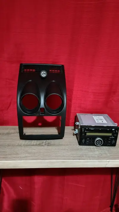 Radio y visel Nissan Qashqai 2013 original - miniatura 1