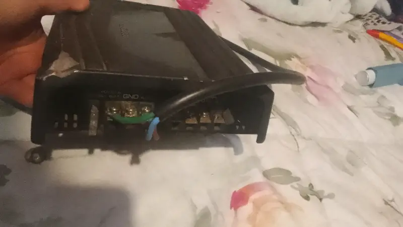 Amplificador Kenwood para auto - 2