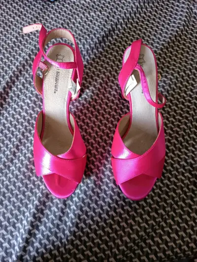 Sandalias fucsia de tacón - miniatura 1