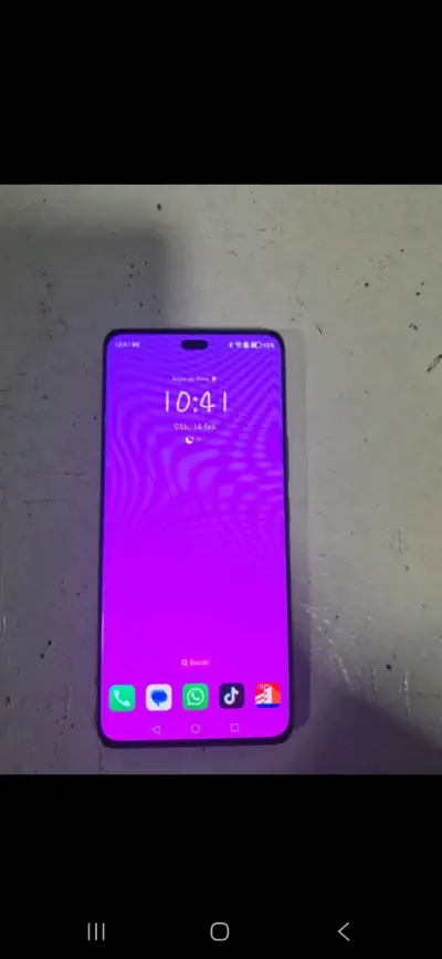 Smartphone Android pantalla grande - miniatura 1
