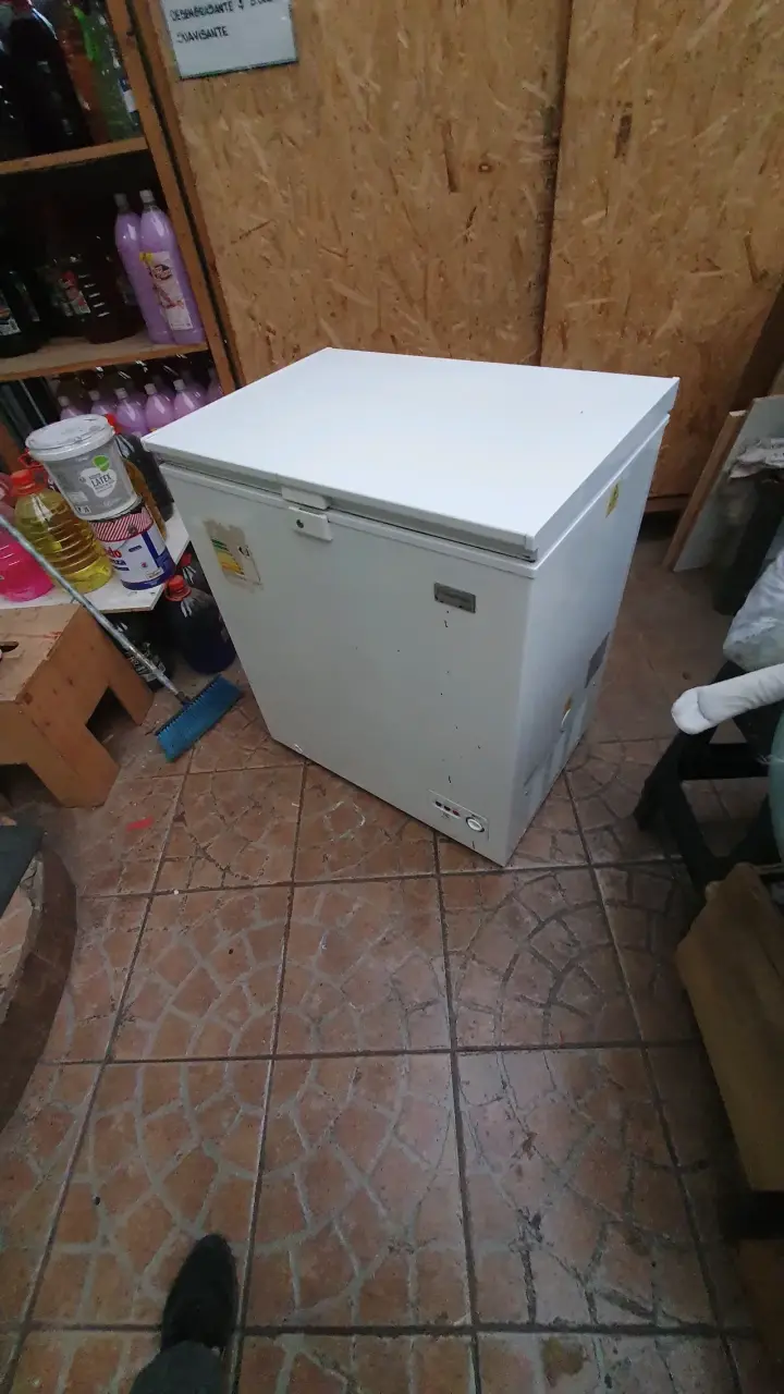 Congelador horizontal blanco usado - 1
