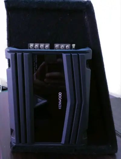 Subwoofer y amplificador Kenwood con caja acústica - miniatura 3