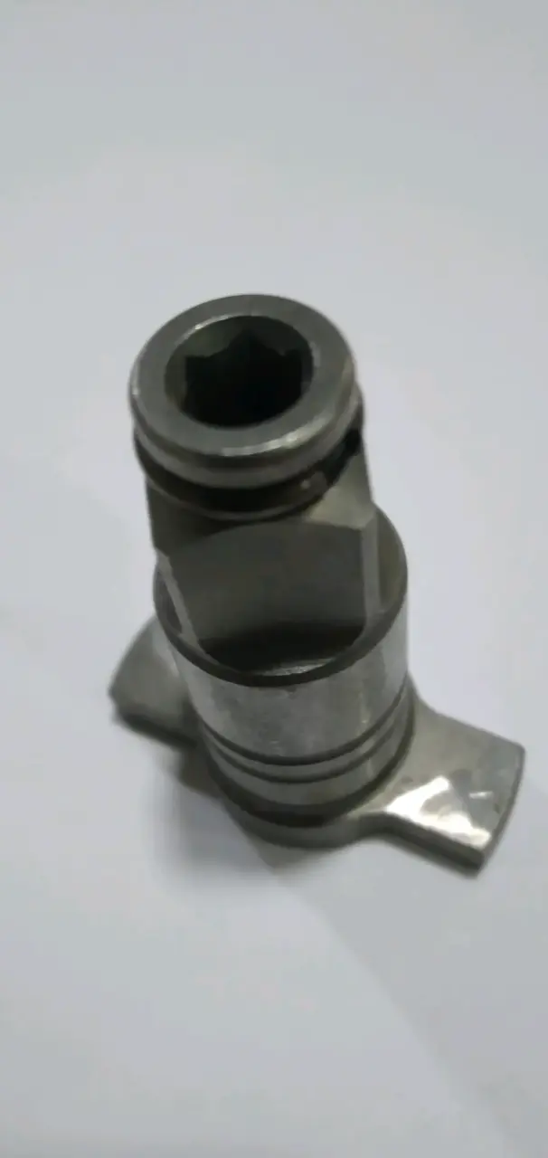 Conector de metal para maquinaria - 2