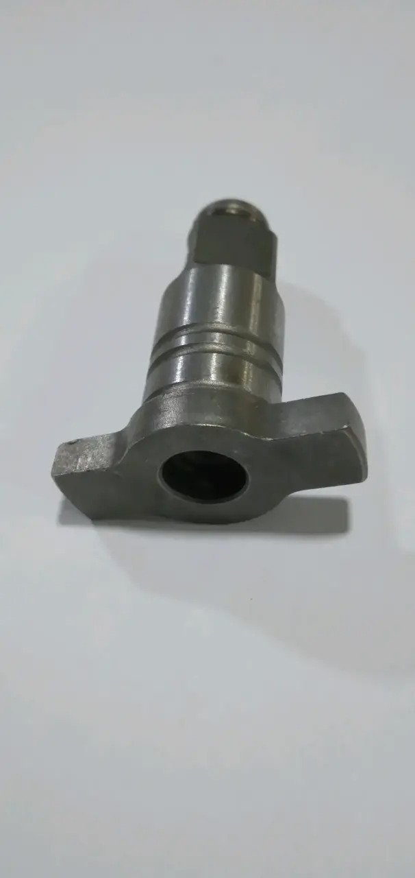 Conector de metal para maquinaria - 4