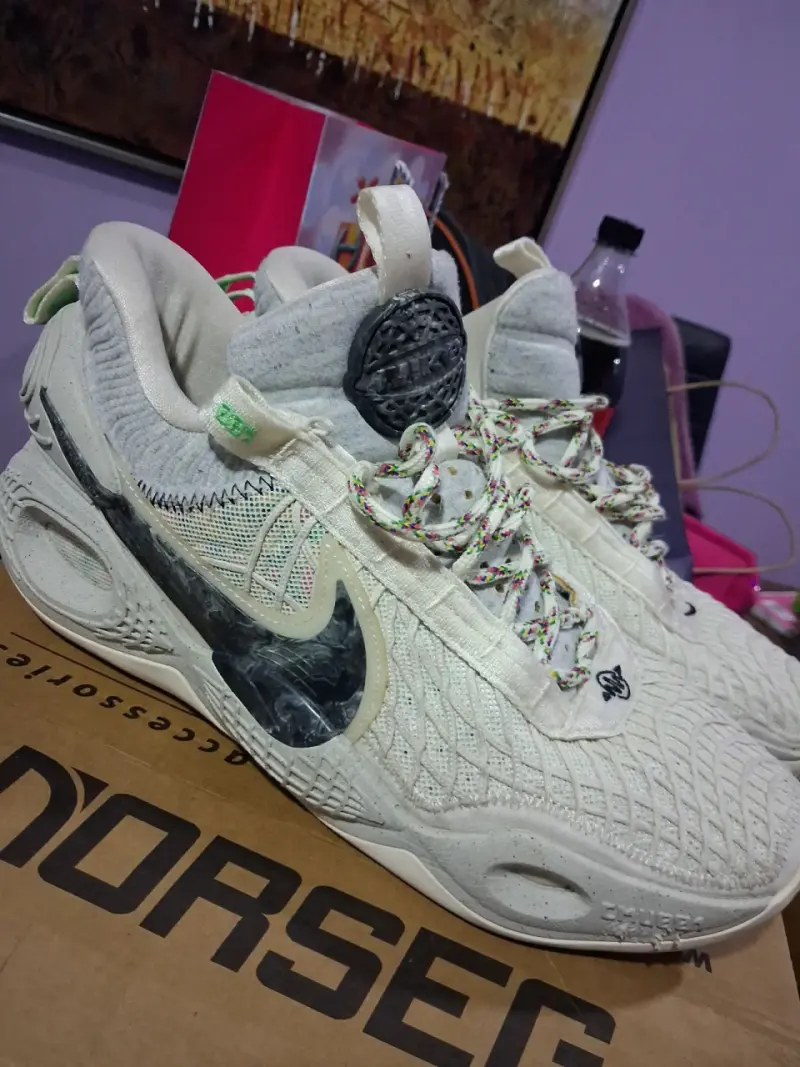Zapatillas deportivas blancas