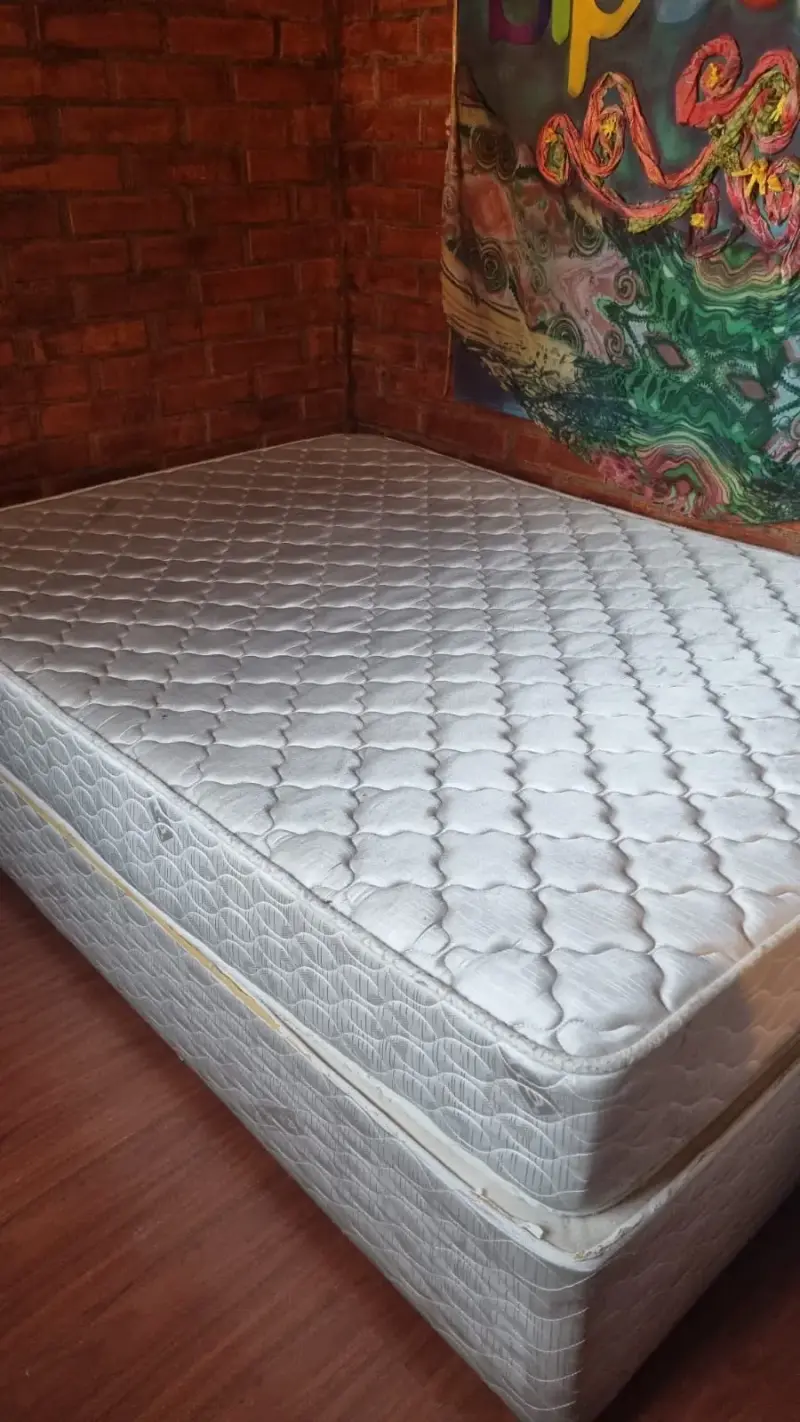 Cama box + colchón dos plazas
