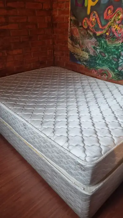 Cama box + colchón dos plazas - miniatura 1