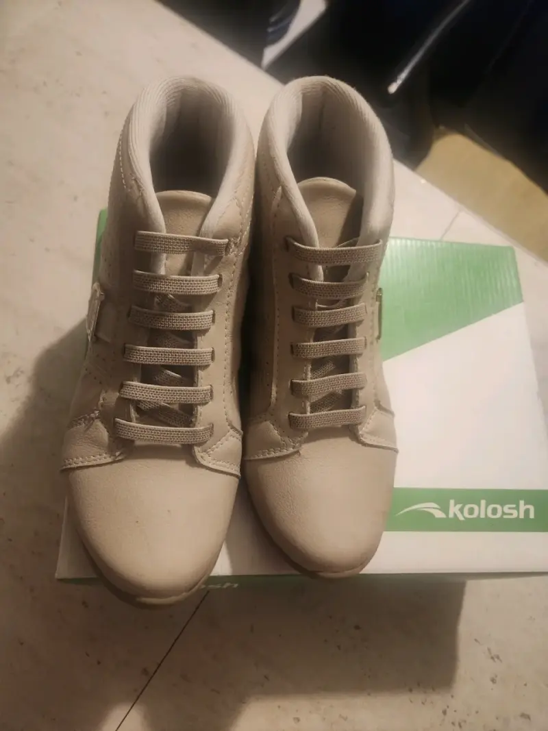 Zapatillas urbanas beige Kolosh - 2