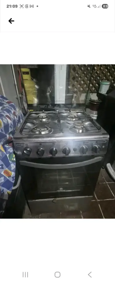 Cocina a gas con horno funcional - miniatura 1