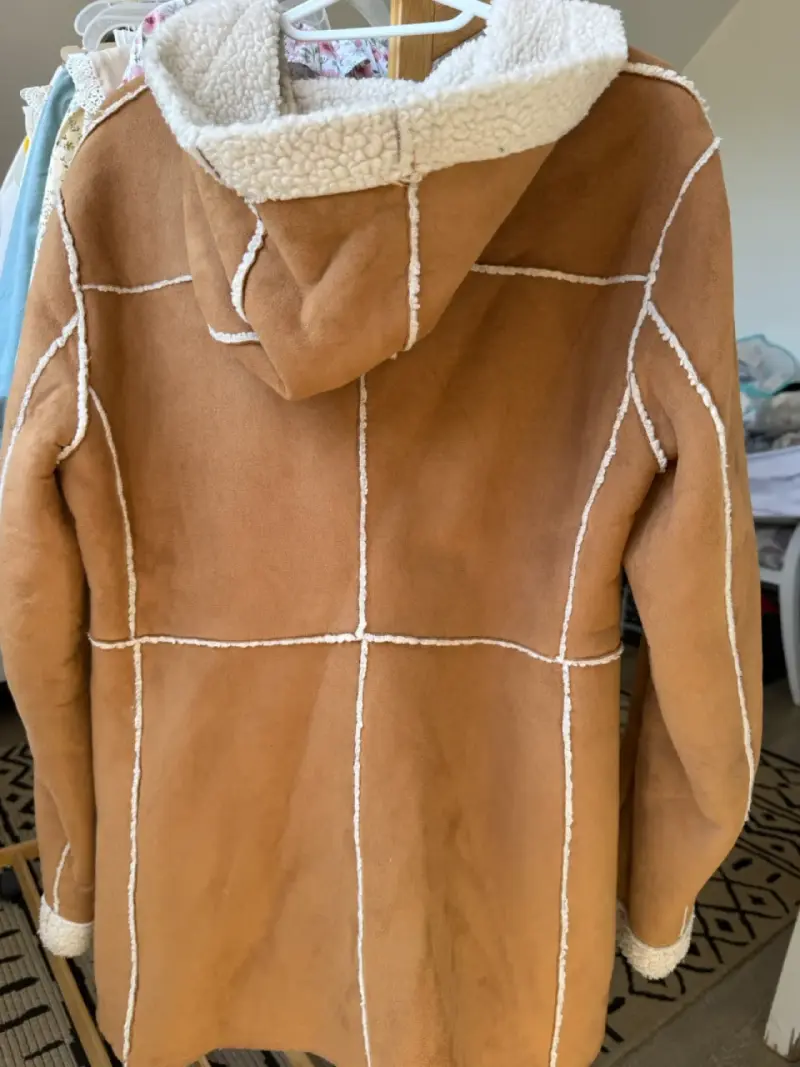 Abrigo de gamuza con forro $13.000 - 2