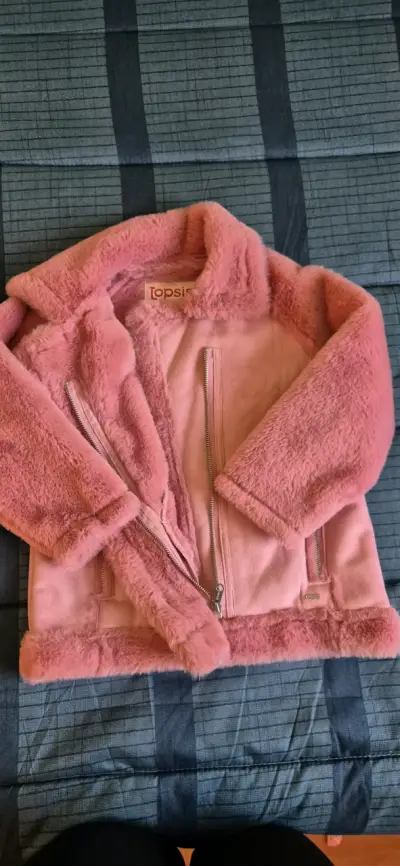 Chaqueta peluda rosada talla 6 - miniatura 2