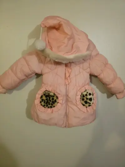 Chaqueta rosada para niña con capucha - miniatura 1