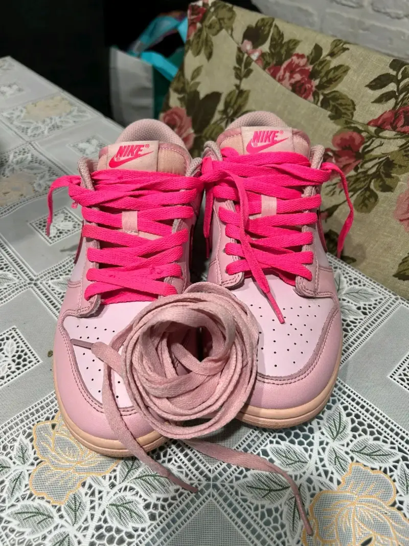 Zapatillas Nike rosadas - 2