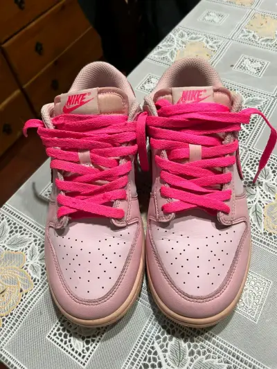 Zapatillas Nike rosadas - miniatura 3