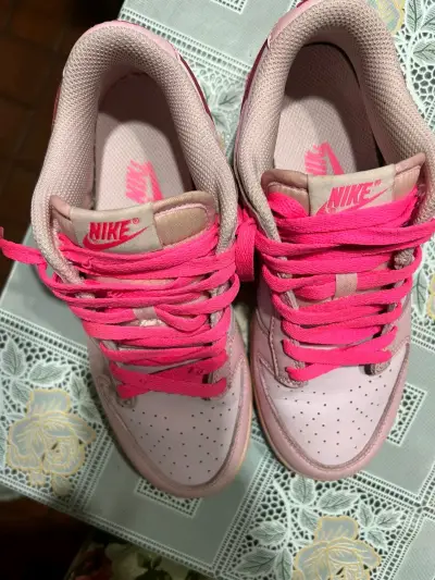 Zapatillas Nike rosadas - miniatura 4