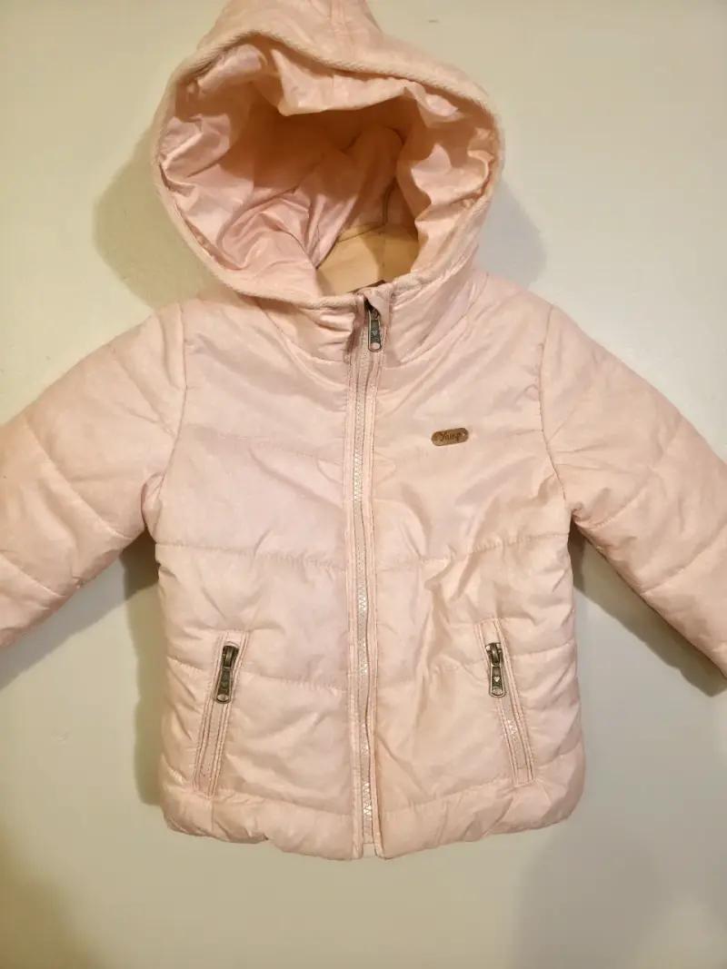 Chaqueta acolchada rosada para niña - 1