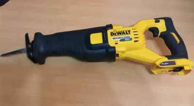 Sierra Sable DeWalt 60V - miniatura 2