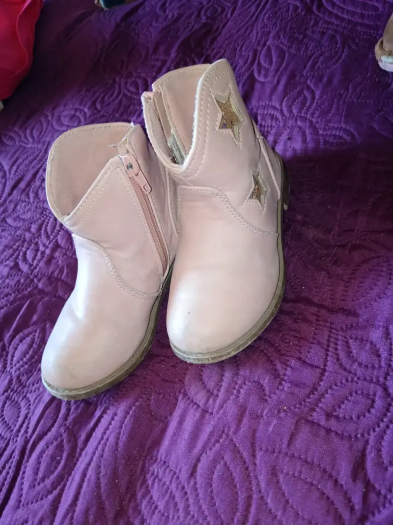 Lote de botas y zapatillas talla 25 - 4