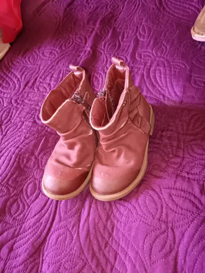 Lote de botas y zapatillas talla 25 - miniatura 6
