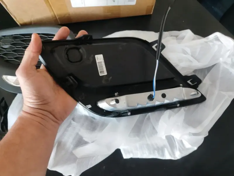 Luces LED para auto con rejilla - 4