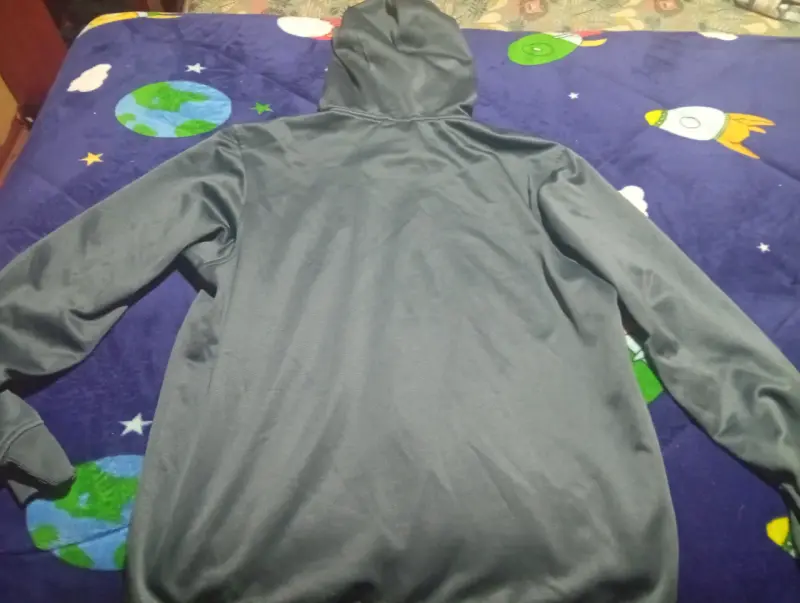 Polerón Adidas talla L con capucha - 2
