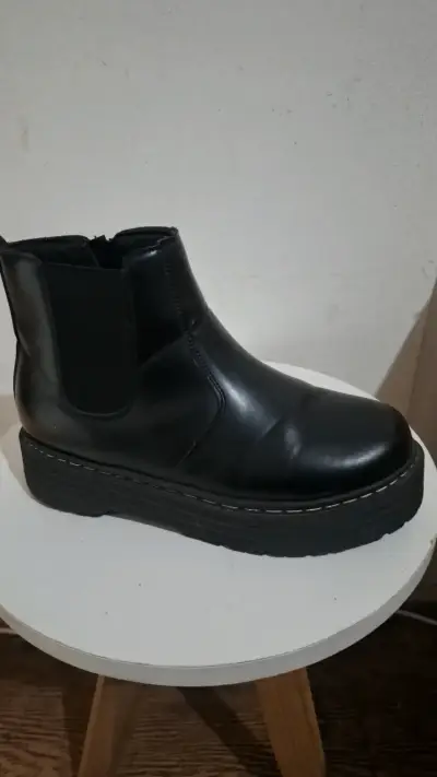 Botines negros con plataforma - miniatura 3