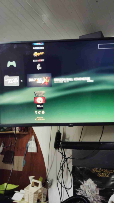 Consola PS3 con dos controles - miniatura 2