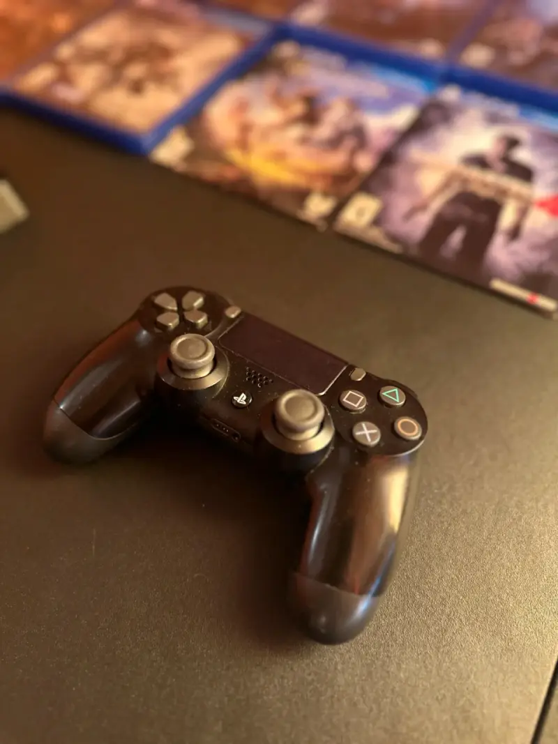 PS4 + 12 juegos - 3
