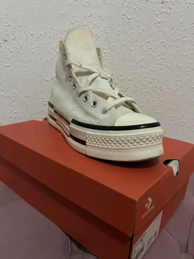 Zapatillas Converse poco uso - 1