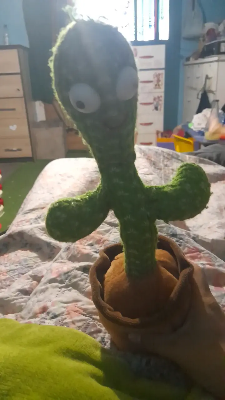 Peluche cactus bailarín verde