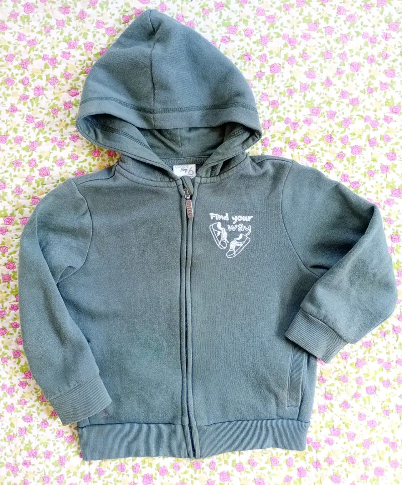 Polerón con capucha más polera infantil - 1