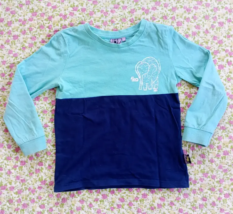 Polerón con capucha más polera infantil - 2